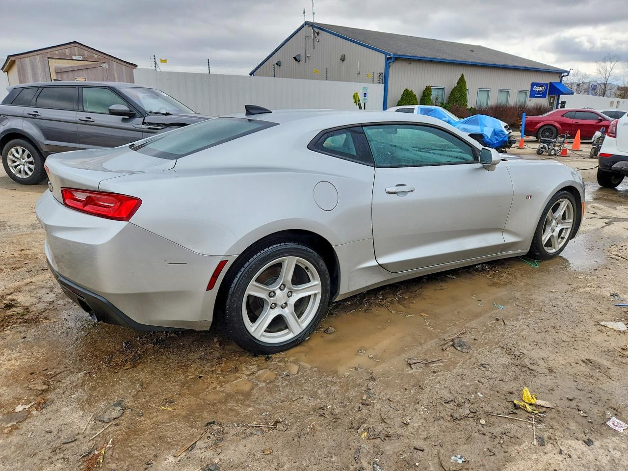 2016 CHEVROLET CAMARO LT photo 3