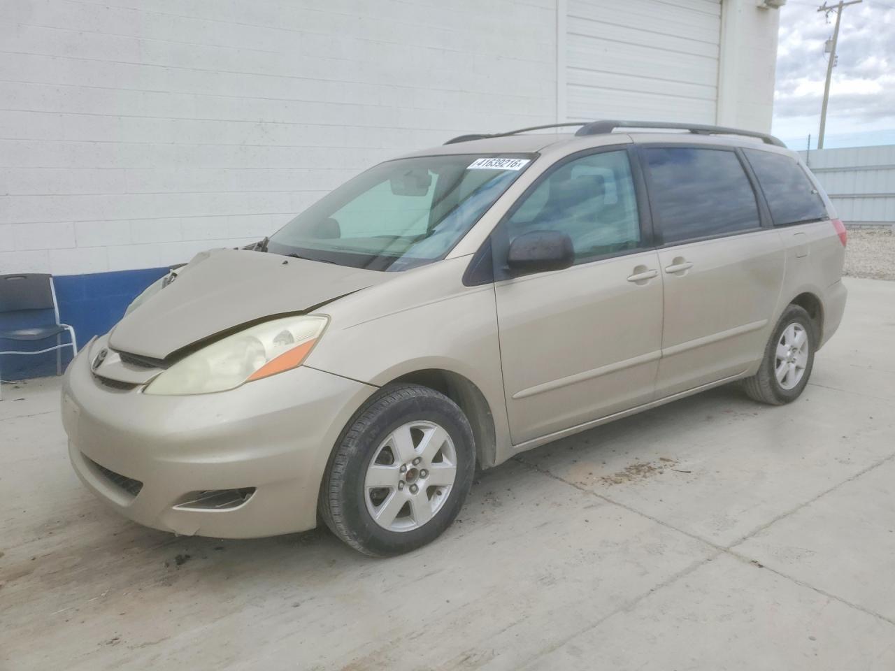 2006 TOYOTA SIENNA