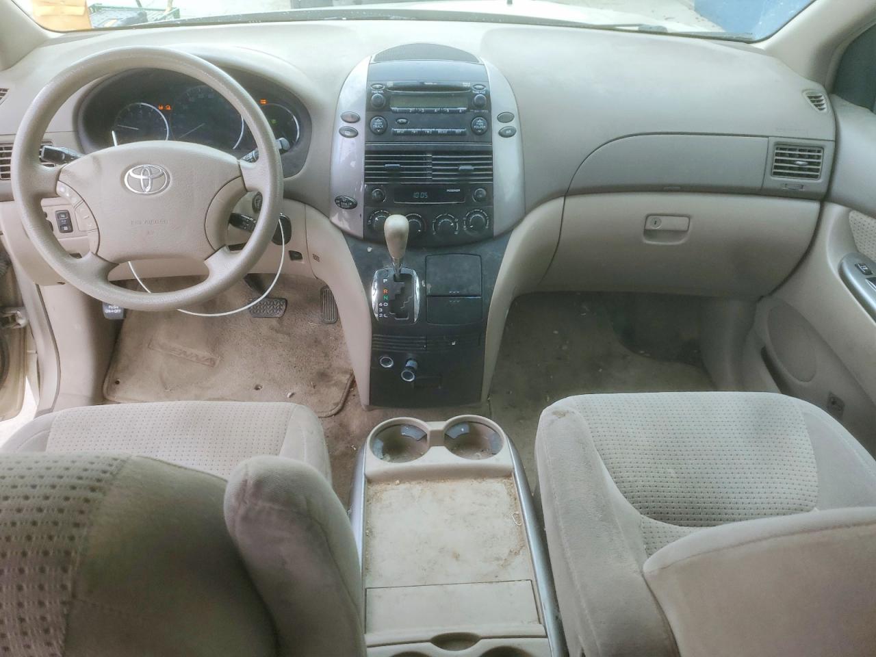 2006 TOYOTA SIENNA LE 7 PASSENGER photo 8