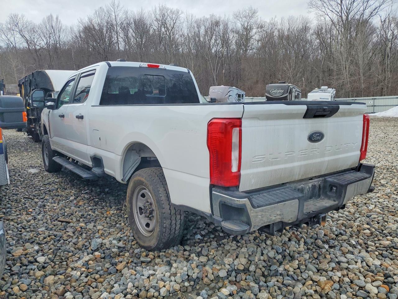 2023 FORD F350 SUPER DUTY photo 3
