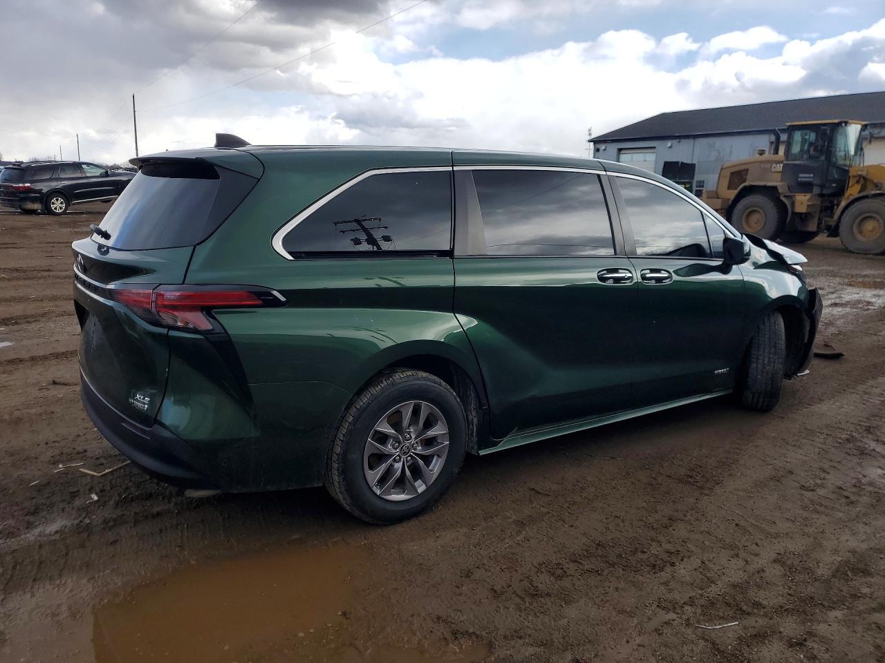 2021 TOYOTA SIENNA XLE 8-PASSENGER photo 7