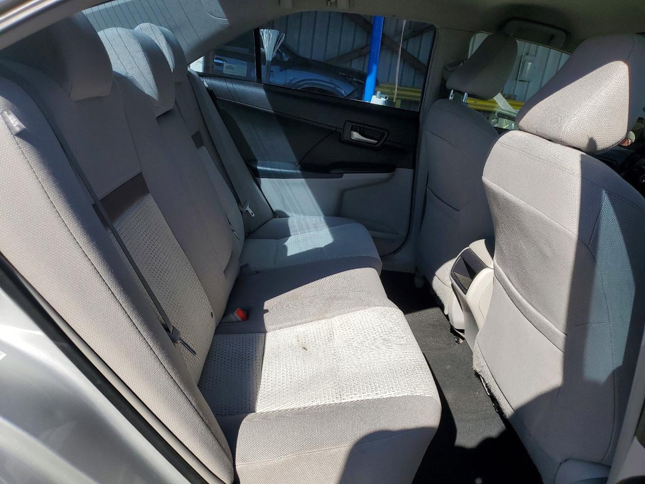 2012 TOYOTA CAMRY LE photo 28