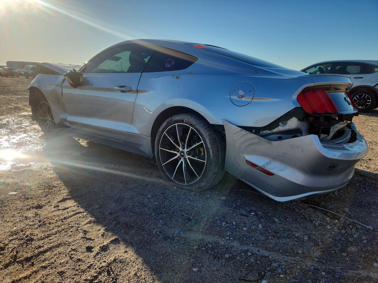 2015 FORD MUSTANG photo 2