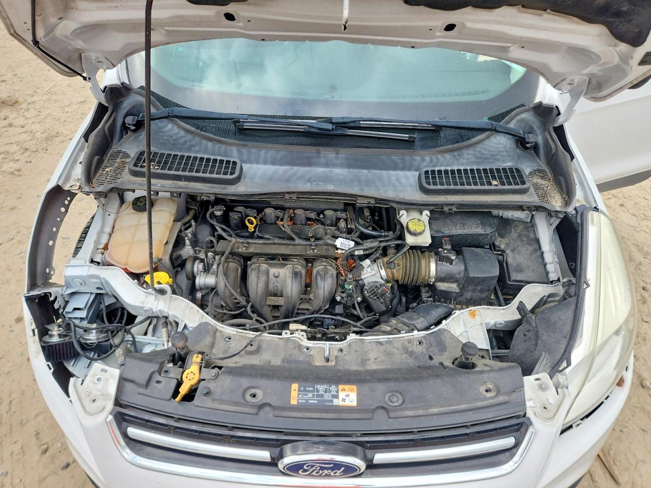2016 FORD ESCAPE S photo 21