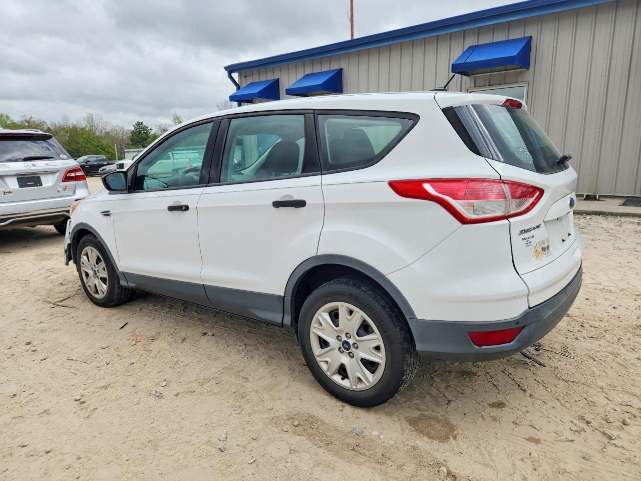 2016 FORD ESCAPE S photo 3
