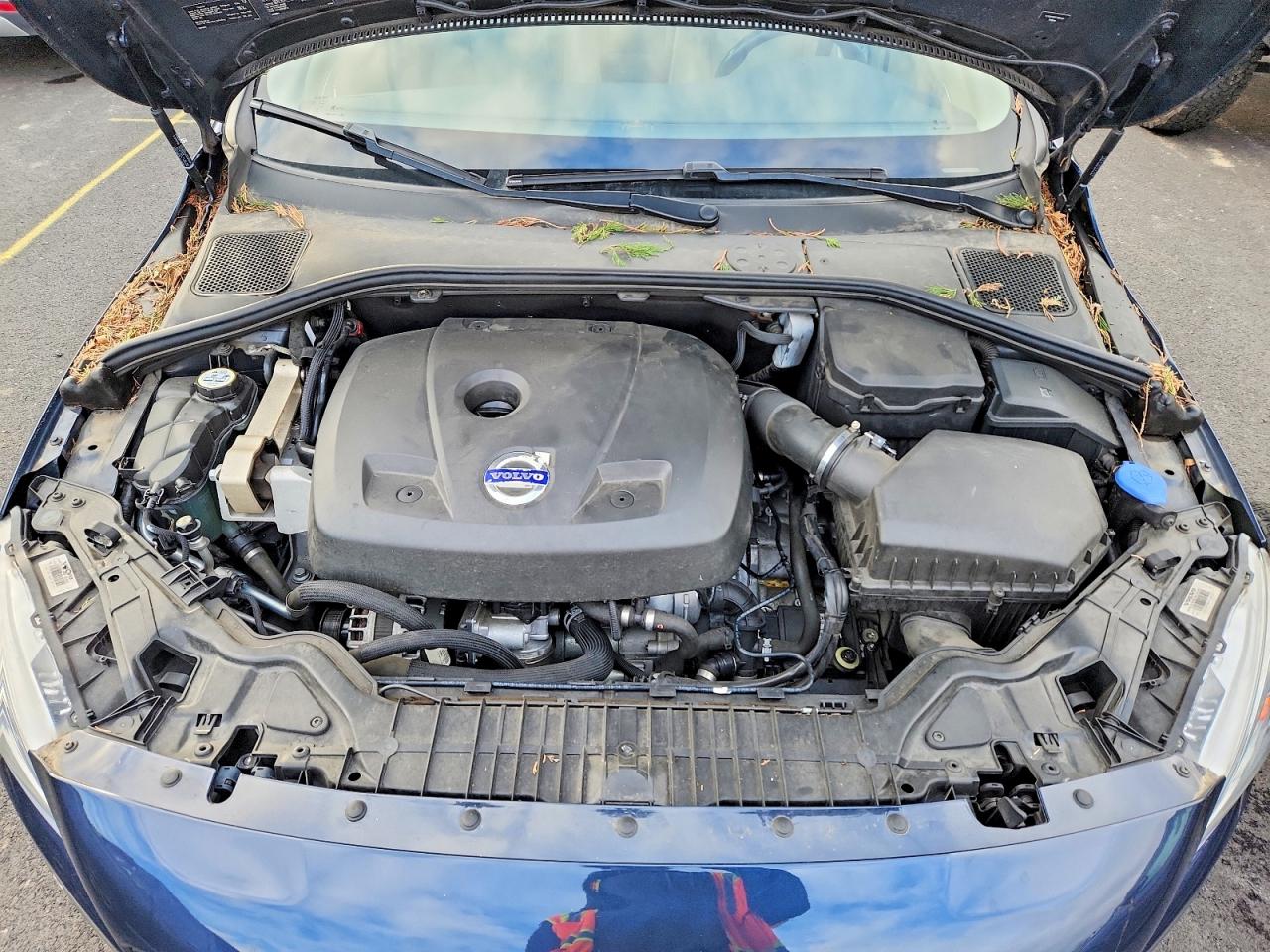 2015 VOLVO S60 PREMIER photo 21