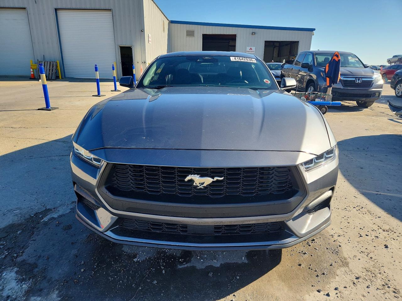 2024 FORD MUSTANG photo 9