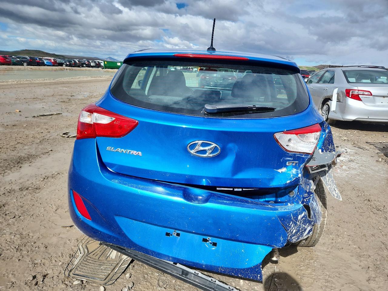 2017 HYUNDAI ELANTRA GT BASE photo 11