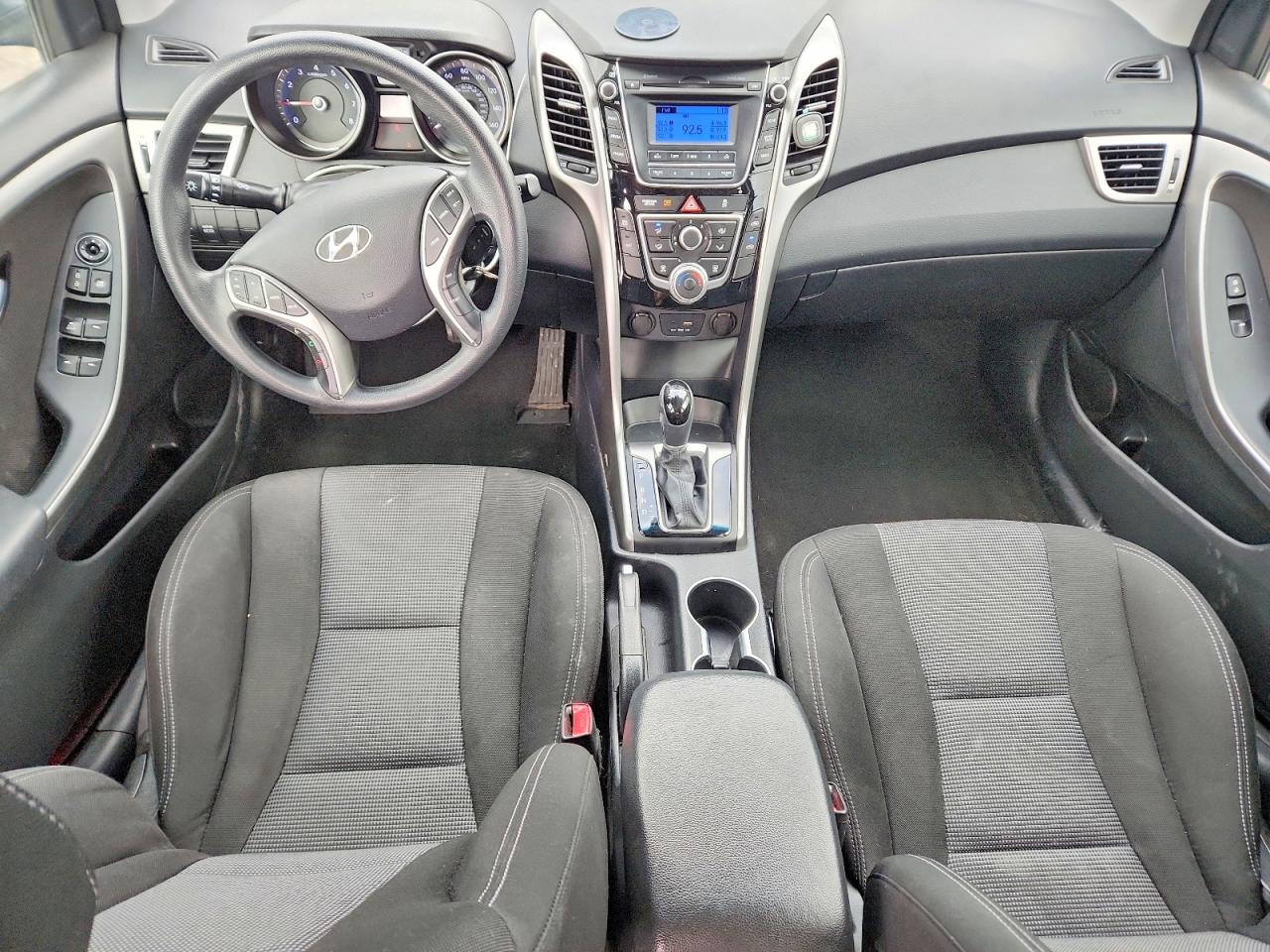 2017 HYUNDAI ELANTRA GT BASE photo 15