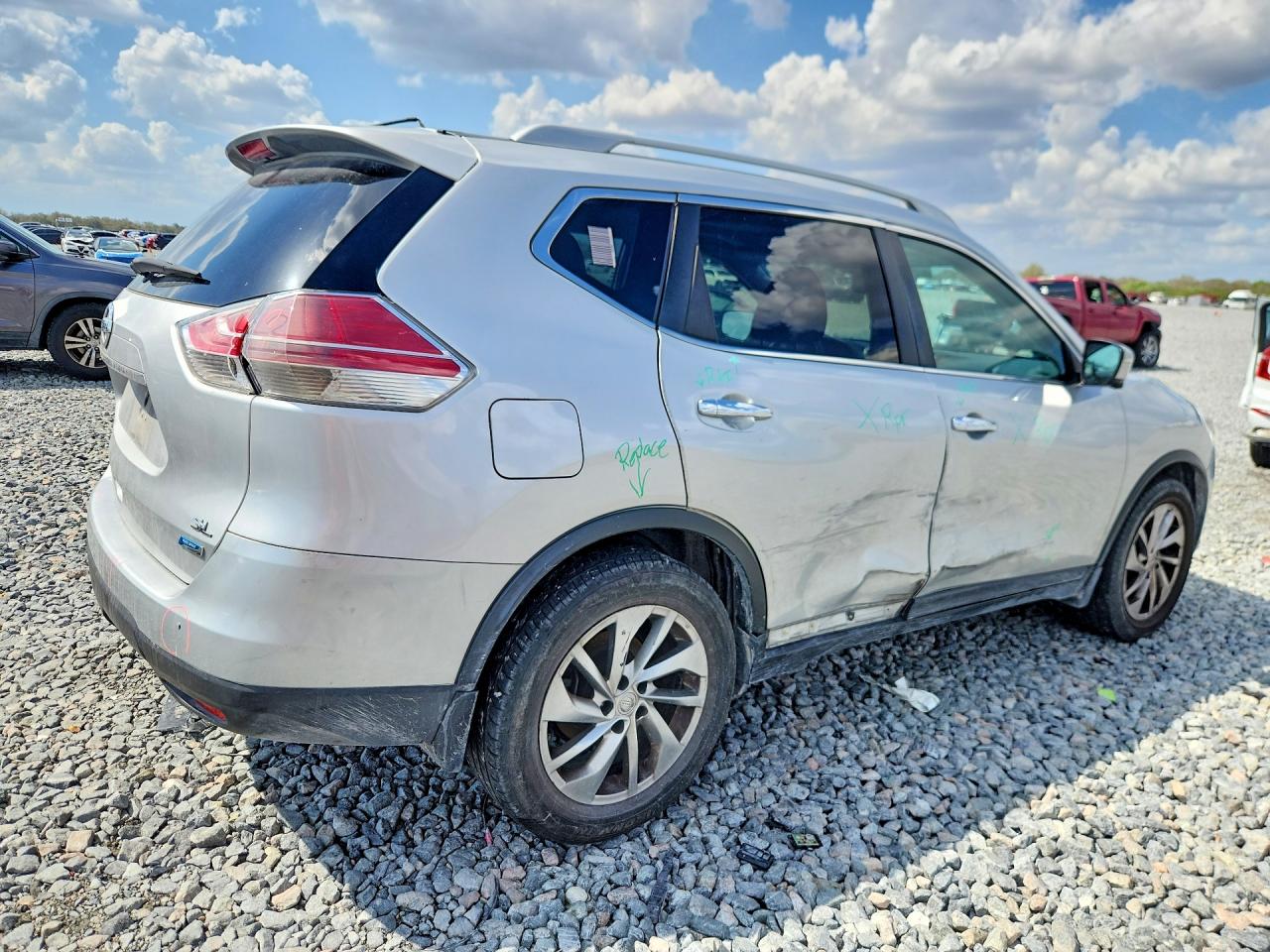 2014 NISSAN ROGUE SL photo 3