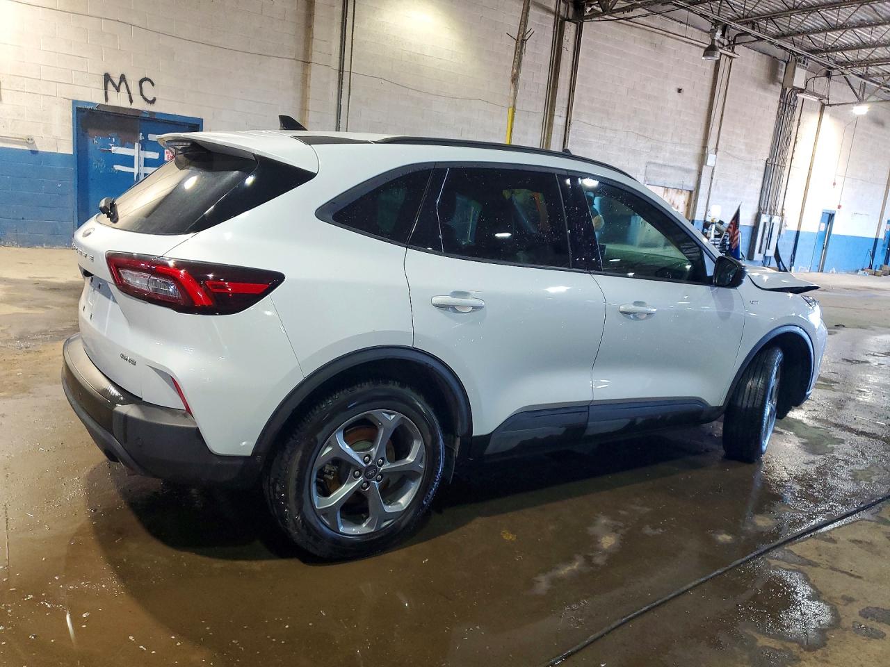 2025 FORD ESCAPE ST LINE photo 5