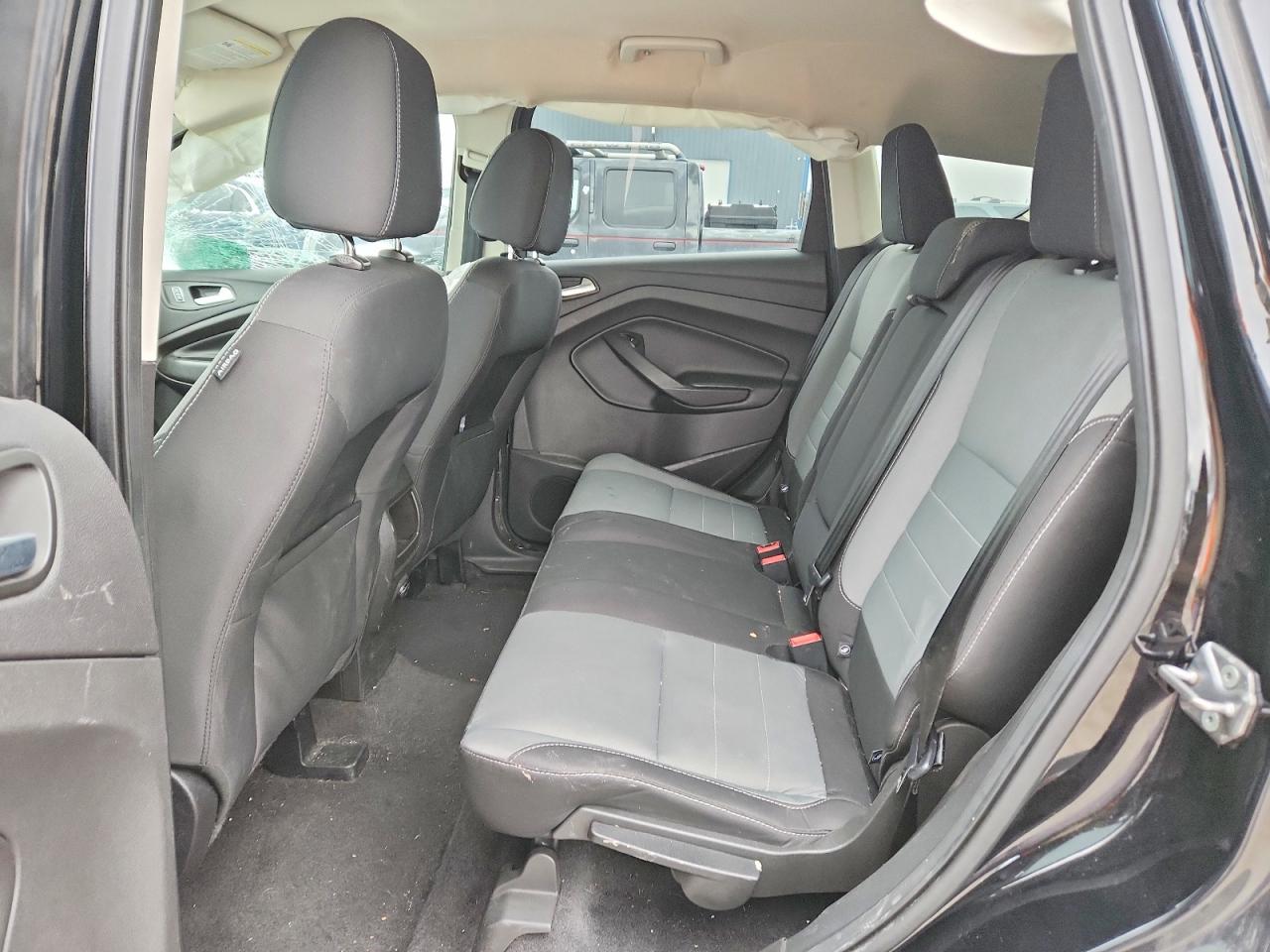2016 FORD ESCAPE SE photo 10