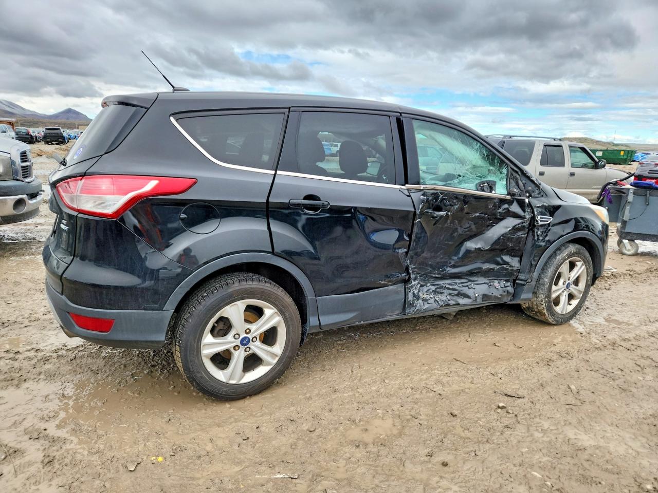 2016 FORD ESCAPE SE photo 3