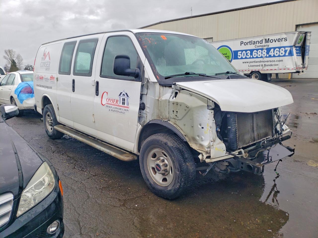 2018 GMC SAVANA G2500 photo 4