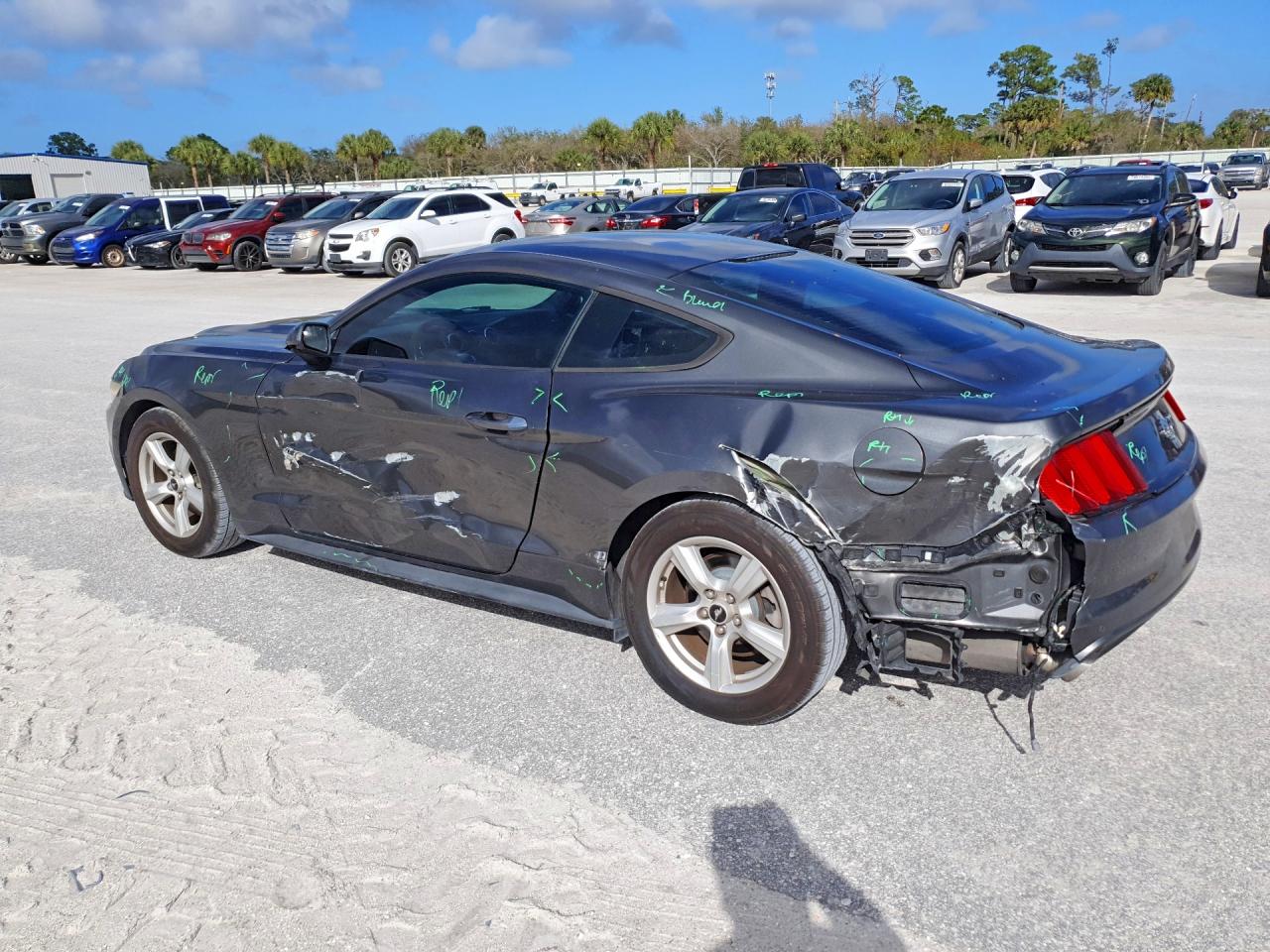 2016 FORD MUSTANG photo 3