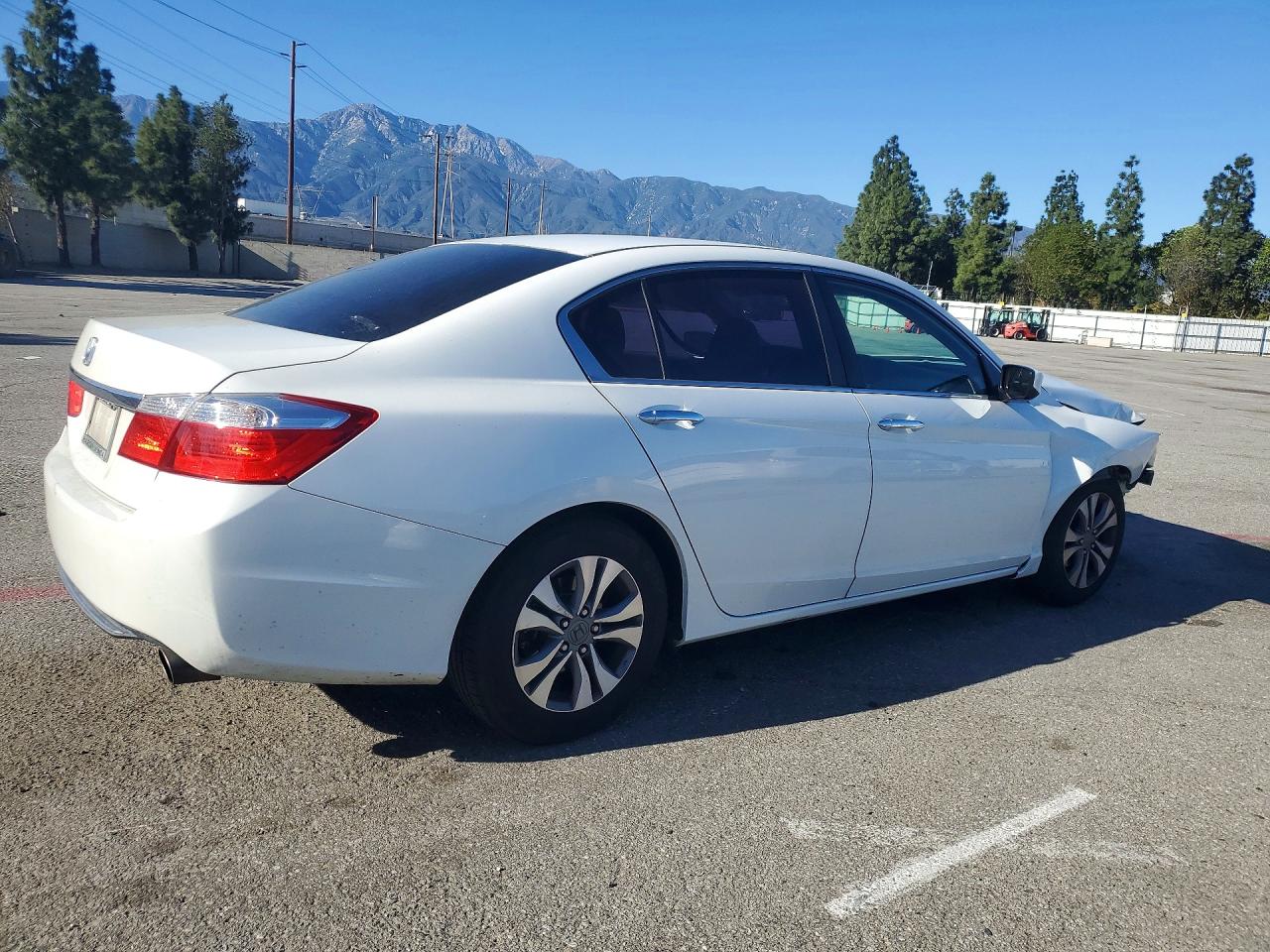 2014 HONDA ACCORD LX photo 5
