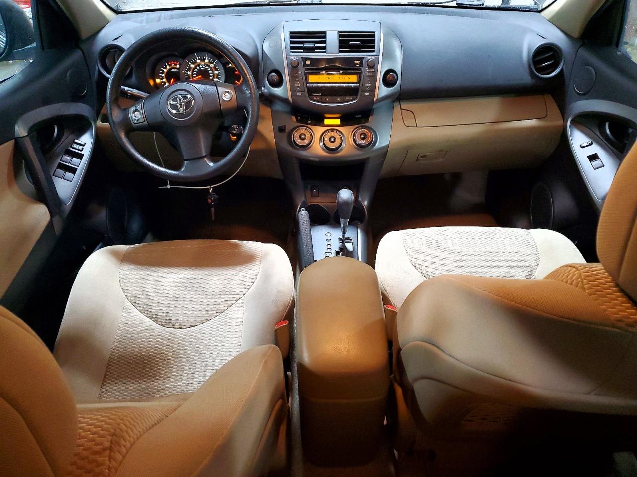 2011 TOYOTA RAV4 BASE photo 22