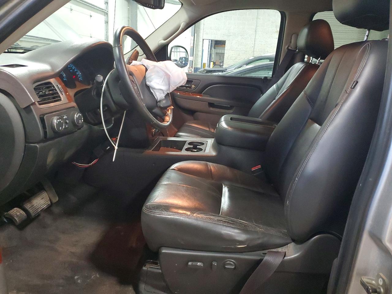 2010 CHEVROLET SILVERADO K1500 LTZ photo 19