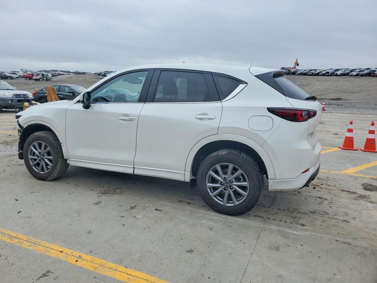 2025 MAZDA CX-5 PREFERRED photo 3