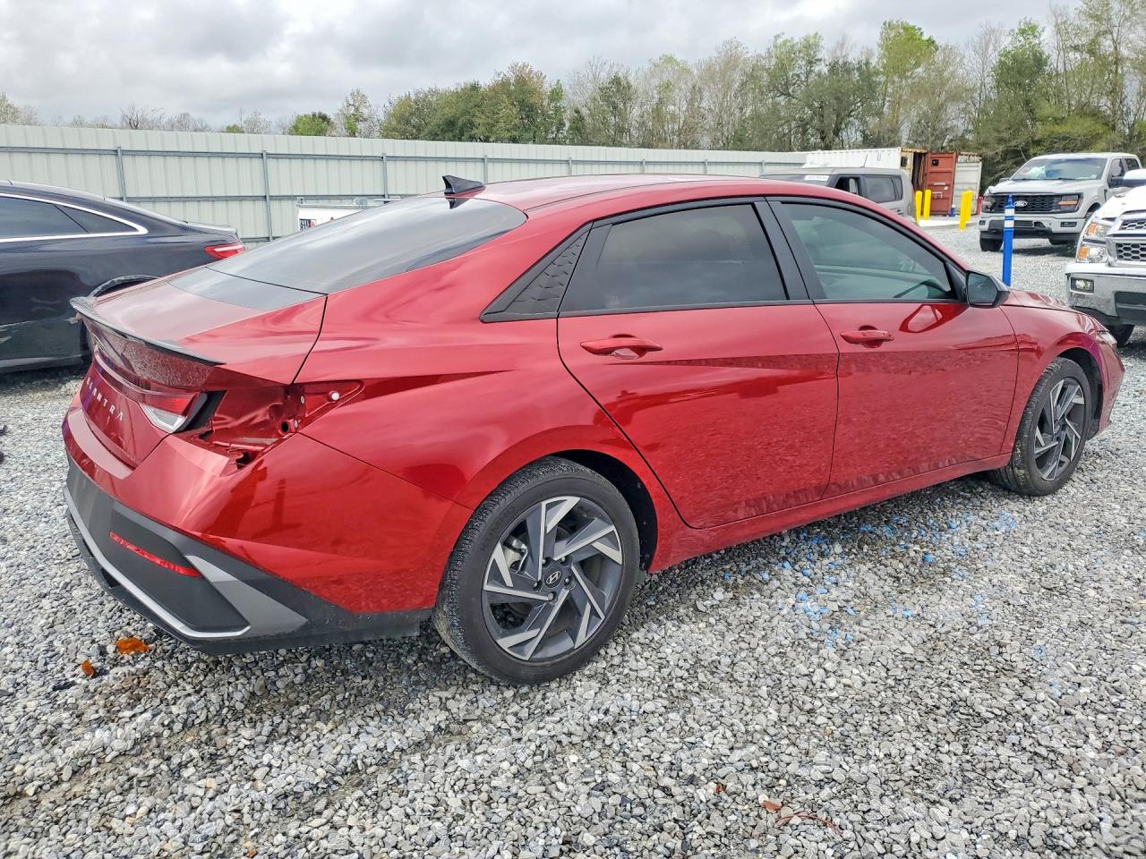 2025 HYUNDAI ELANTRA SEL SPORT photo 5