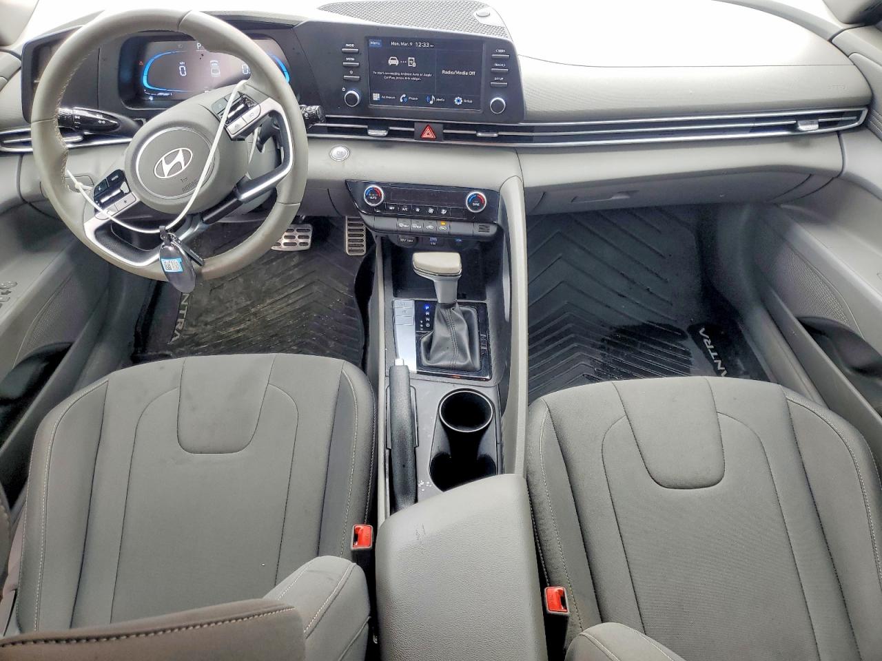 2025 HYUNDAI ELANTRA SEL SPORT photo 15