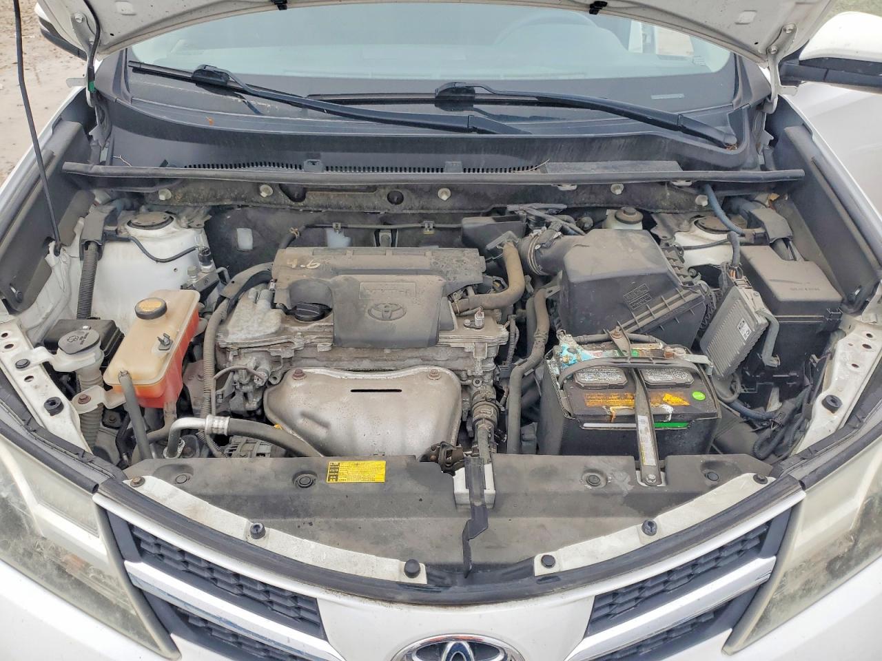 2013 TOYOTA RAV4 XLE photo 34