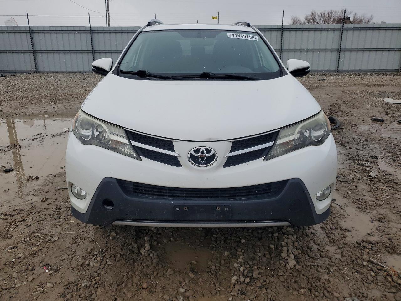 2013 TOYOTA RAV4 XLE photo 13