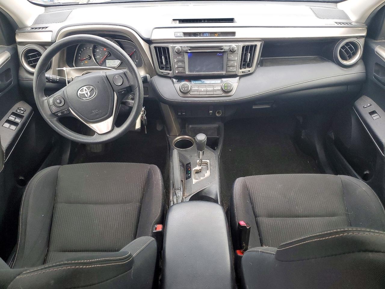2013 TOYOTA RAV4 XLE photo 22