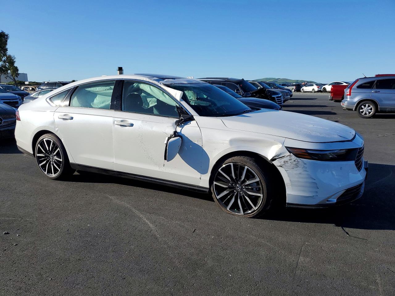 2025 HONDA ACCORD TOURING HYBRID photo 7