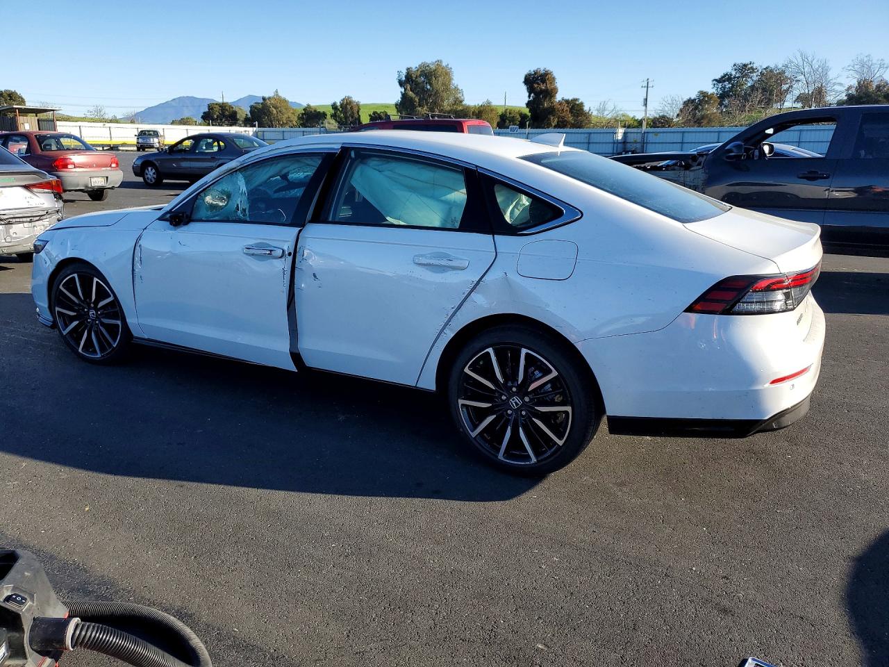 2025 HONDA ACCORD TOURING HYBRID photo 3