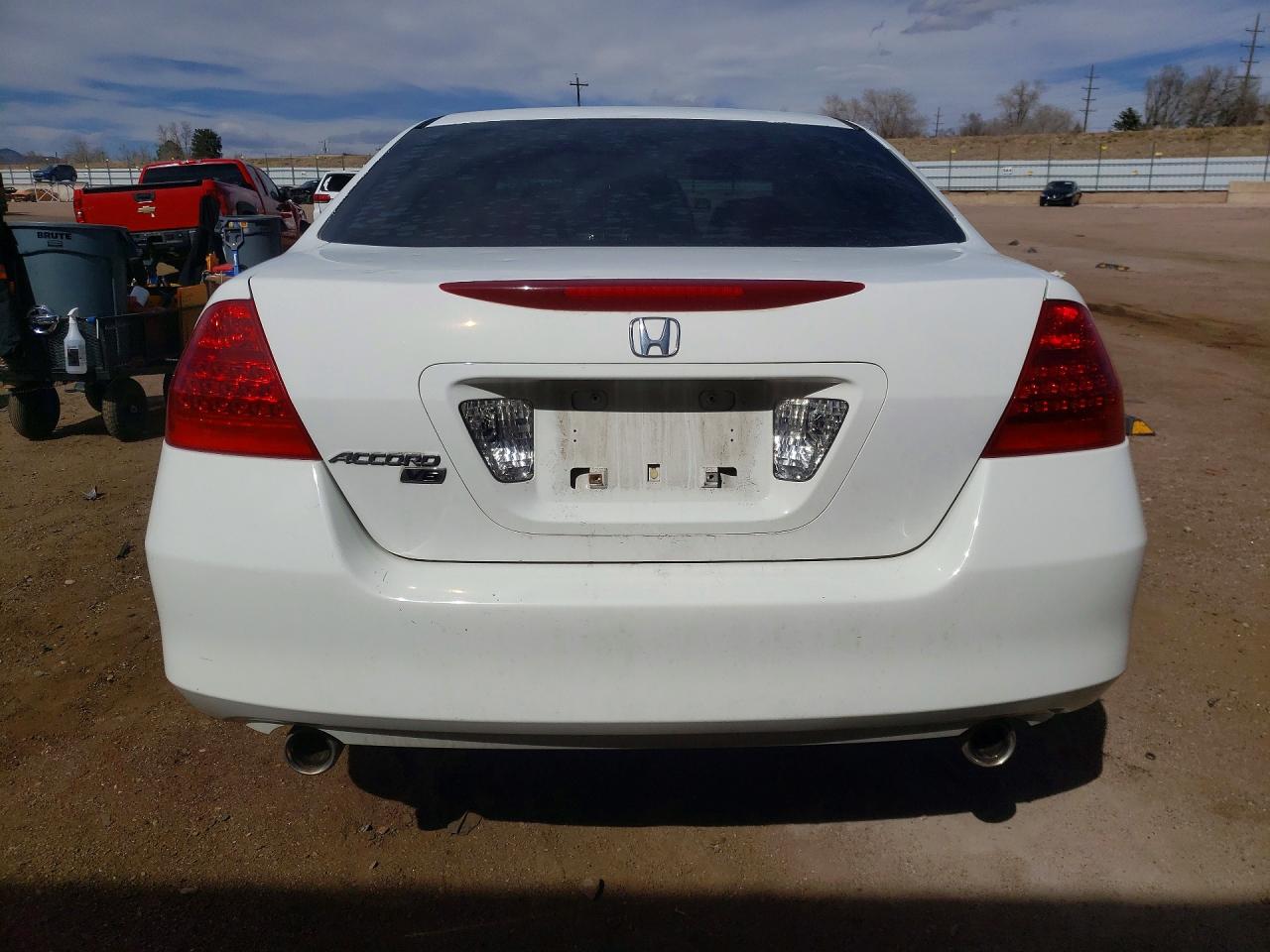 2007 HONDA ACCORD photo 11