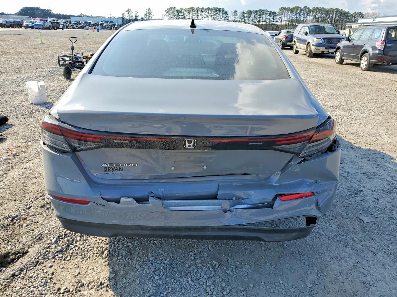 2025 HONDA ACCORD SE photo 6