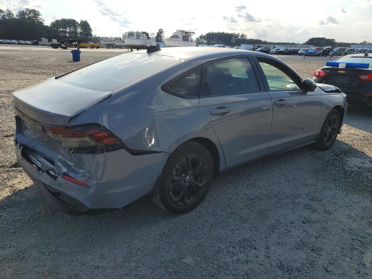 2025 HONDA ACCORD SE photo 3