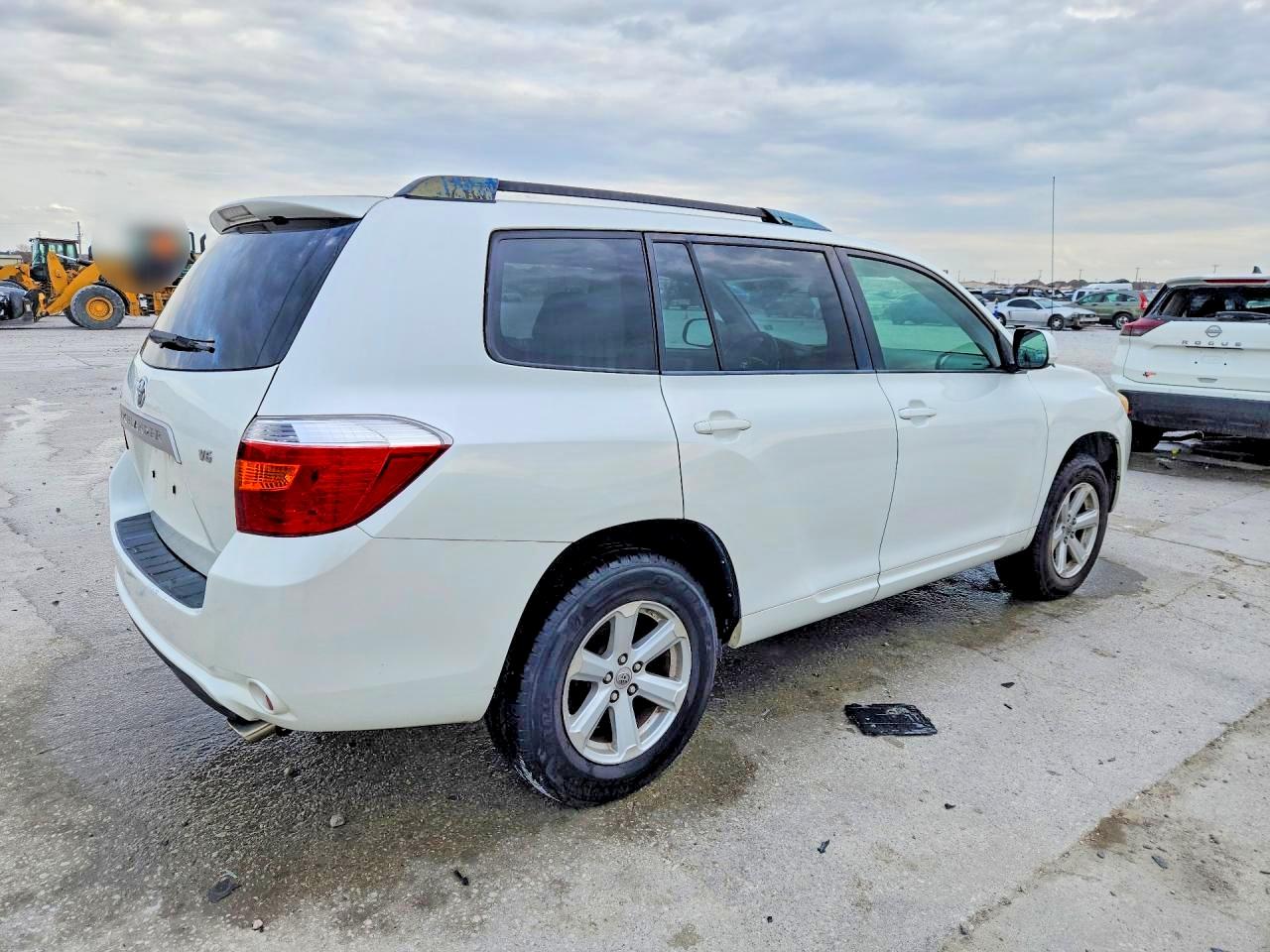 2008 TOYOTA HIGHLANDER BASE photo 3