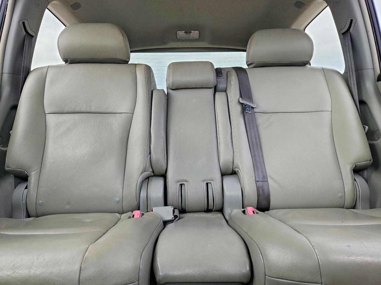 2008 TOYOTA HIGHLANDER BASE photo 10