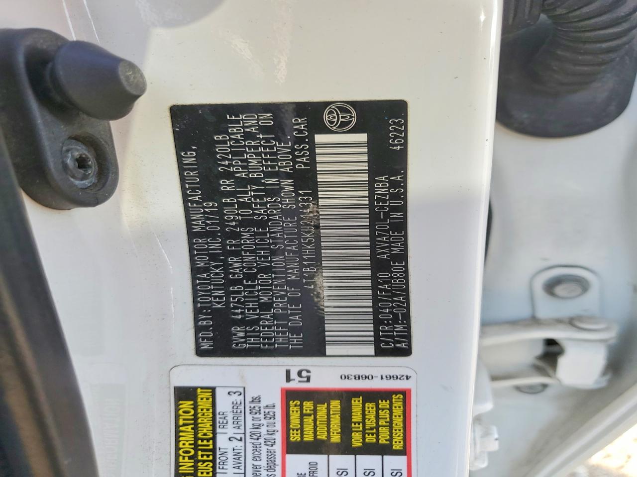 2019 TOYOTA CAMRY LE photo 13