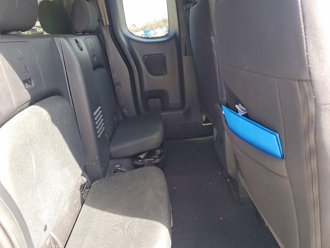 2024 NISSAN FRONTIER S photo 10