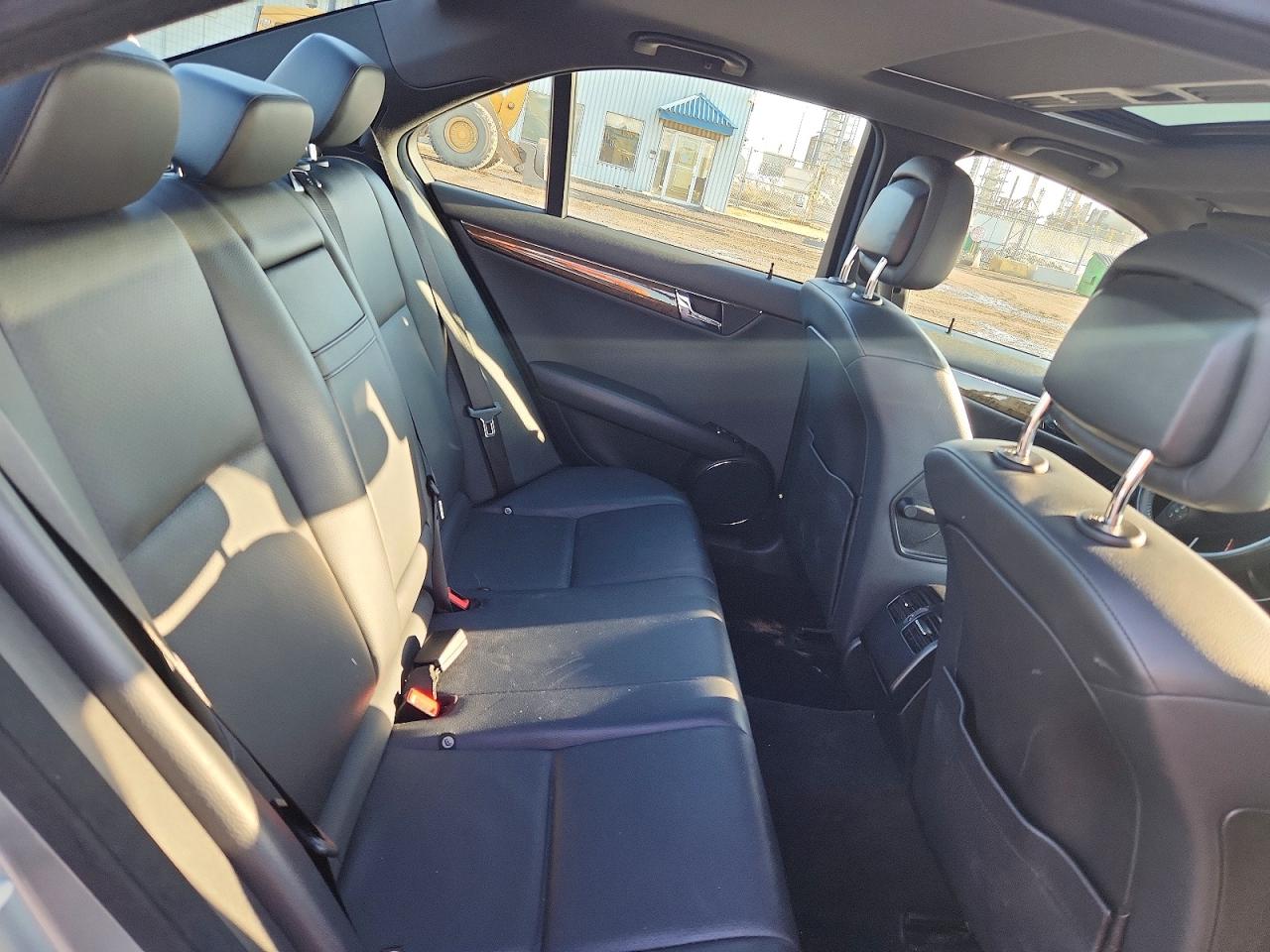 2010 MERCEDES-BENZ C 300 4MATIC photo 37