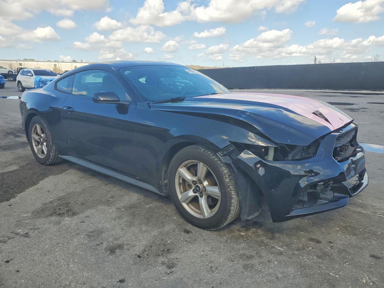 2016 FORD MUSTANG photo 7