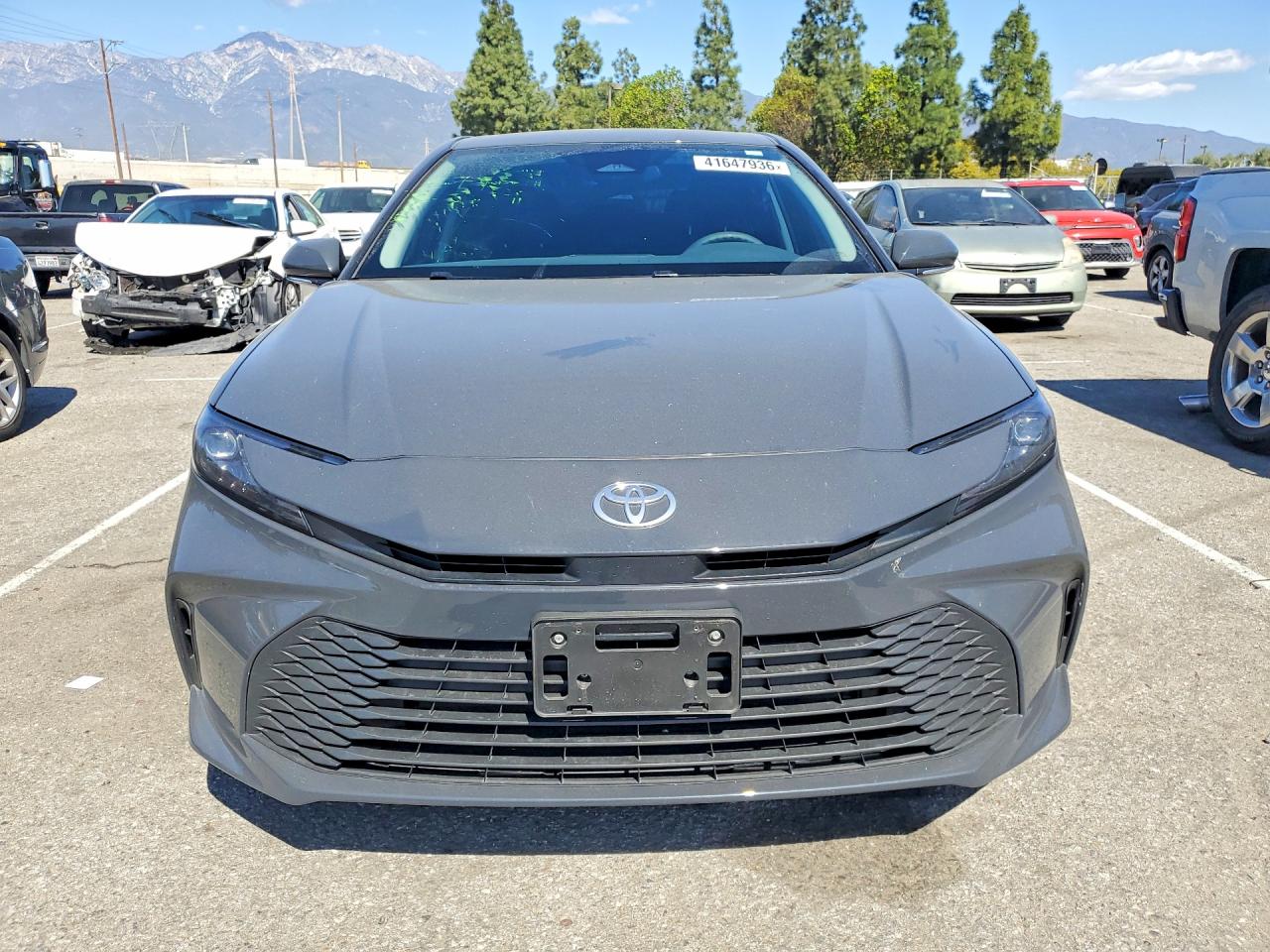 2025 TOYOTA CAMRY LE photo 5