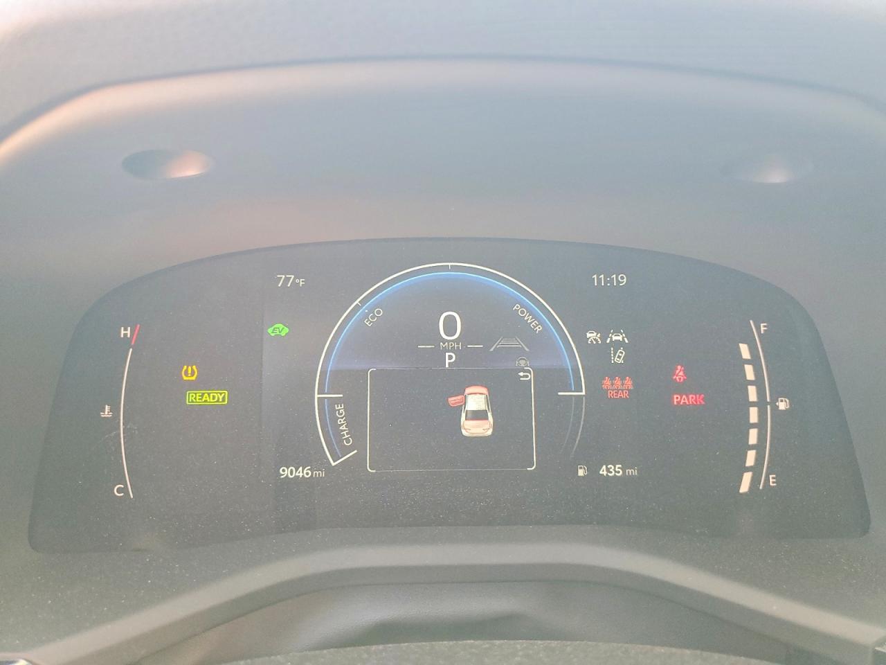 2025 TOYOTA CAMRY LE photo 9