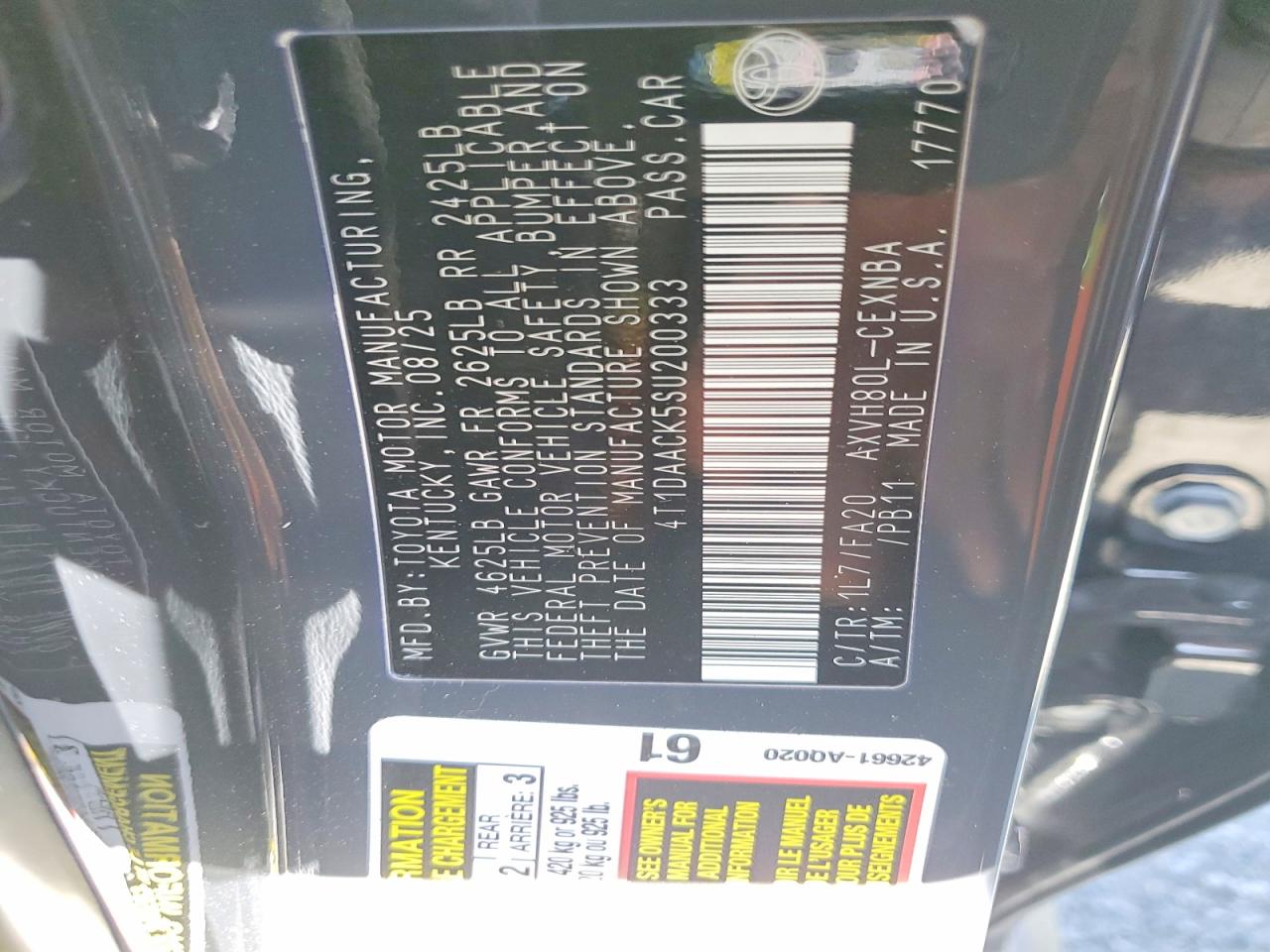2025 TOYOTA CAMRY LE photo 13