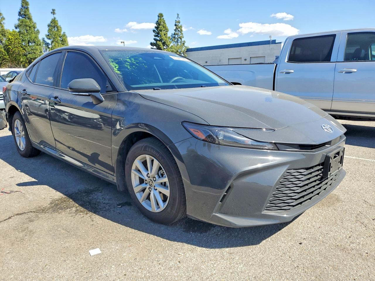 2025 TOYOTA CAMRY LE photo 4