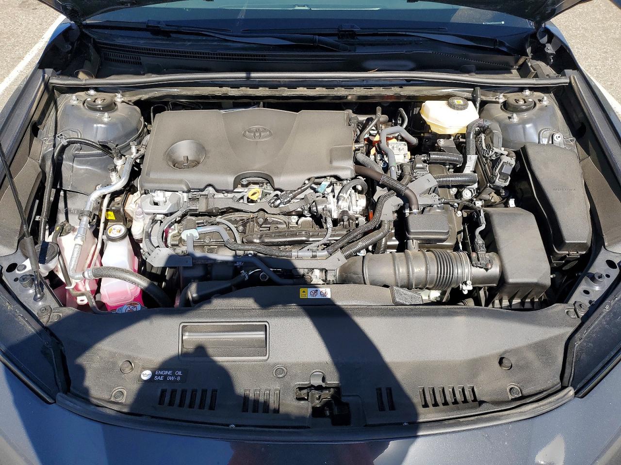 2025 TOYOTA CAMRY LE photo 11