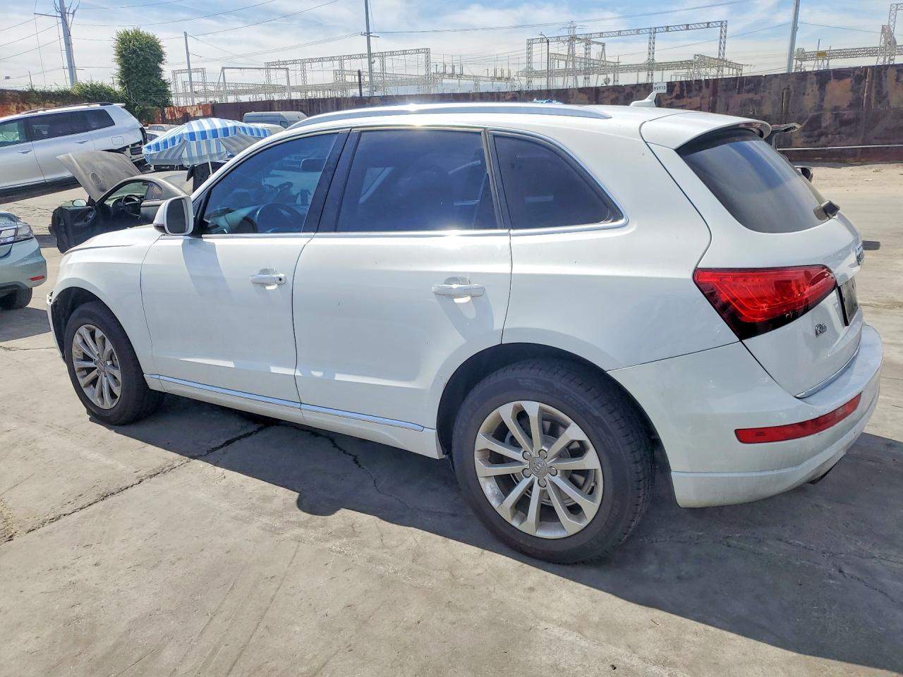 2015 AUDI Q5 PREMIUM photo 2