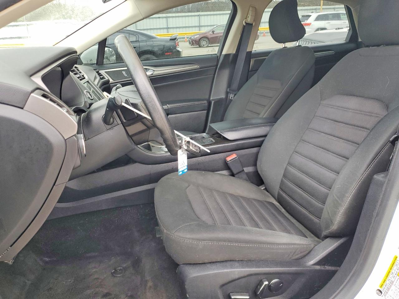 2018 FORD FUSION SE photo 7