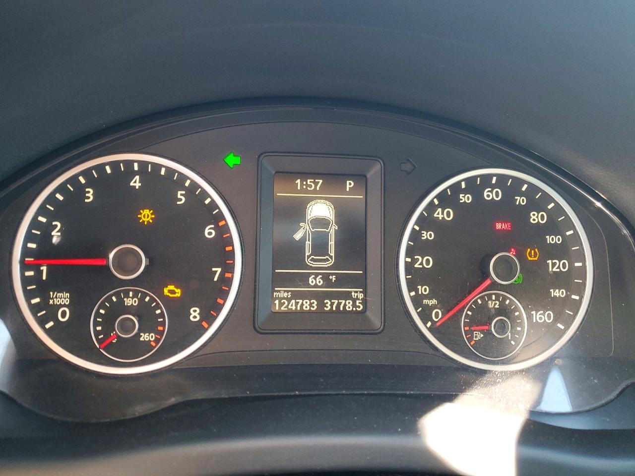 2011 VOLKSWAGEN TIGUAN S photo 9