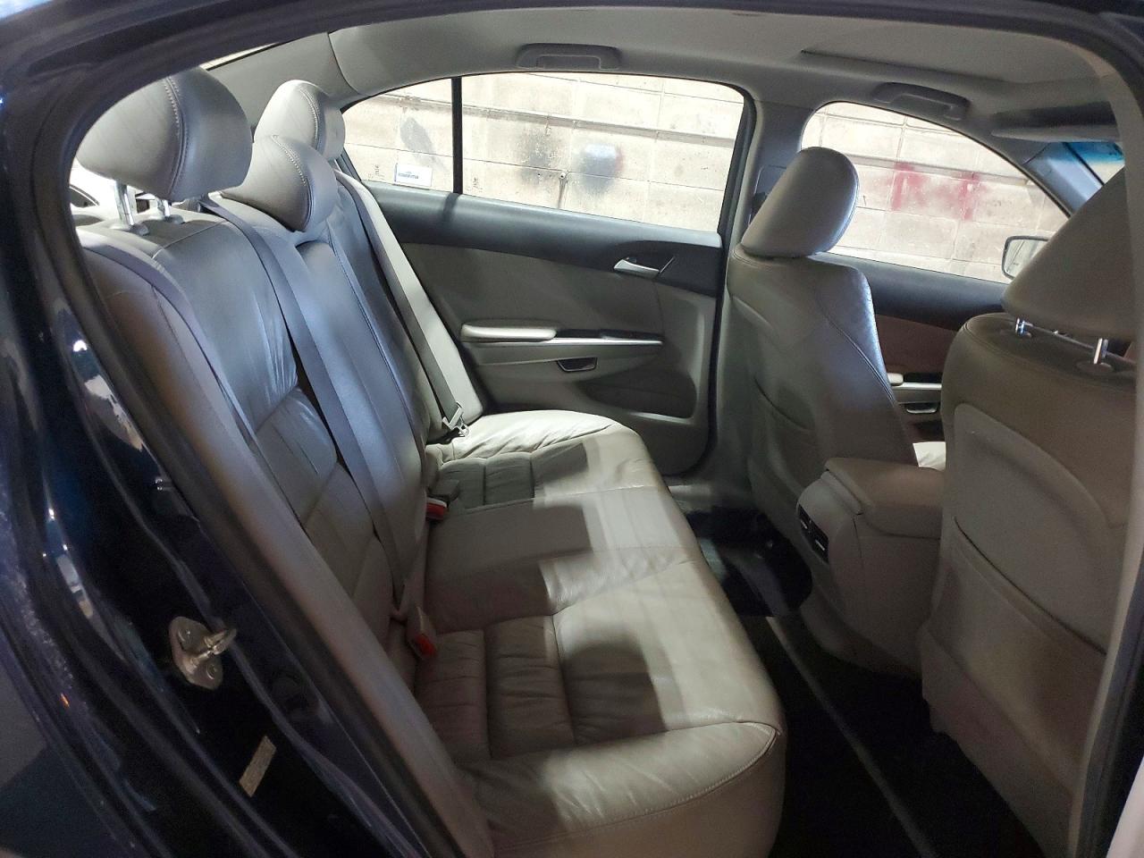 2010 HONDA ACCORD EXL photo 28