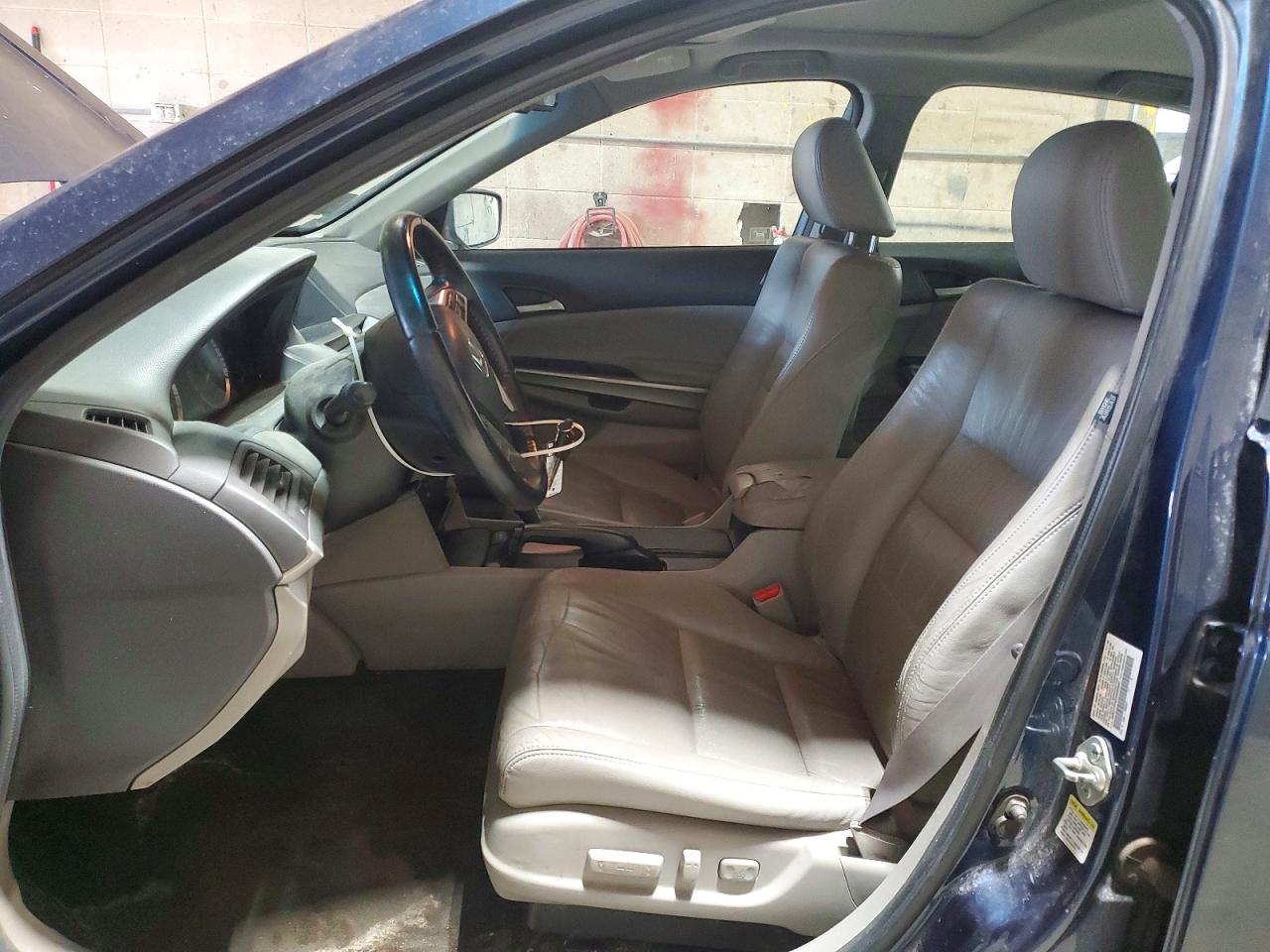 2010 HONDA ACCORD EXL photo 19