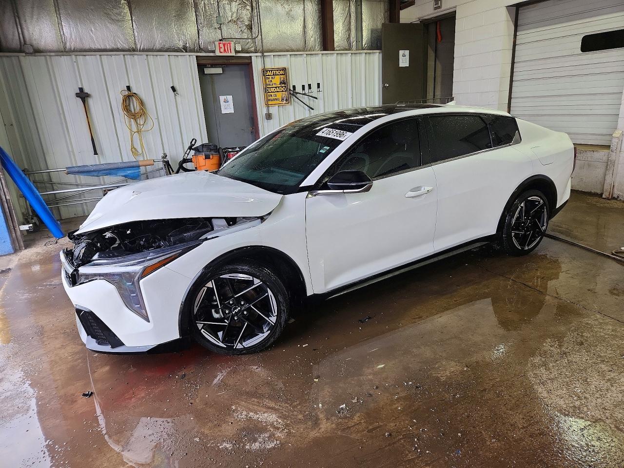 2025 KIA K4